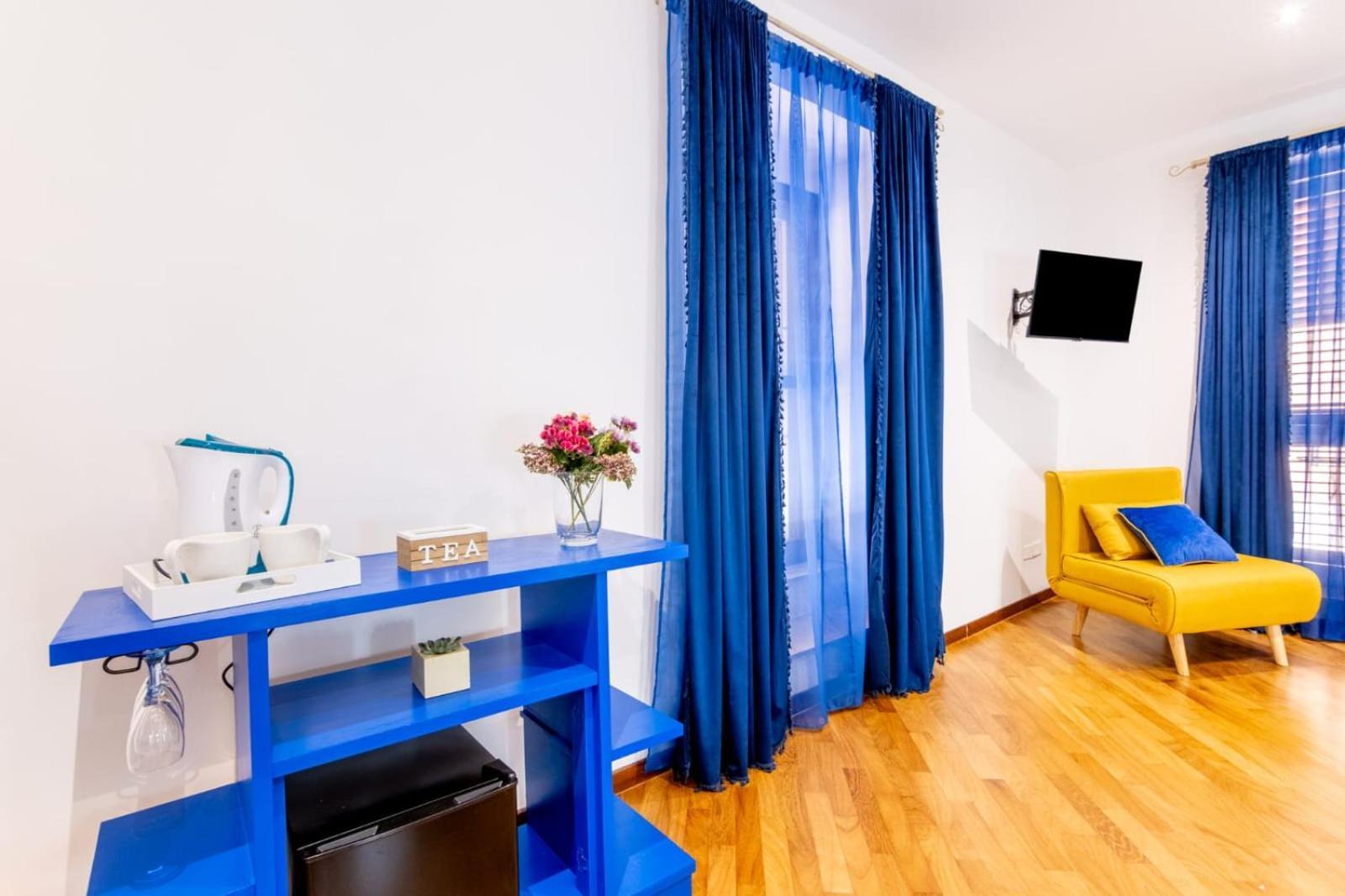 Talia - Central And Elegant Suites In The Heart Of Palermo Esterno foto